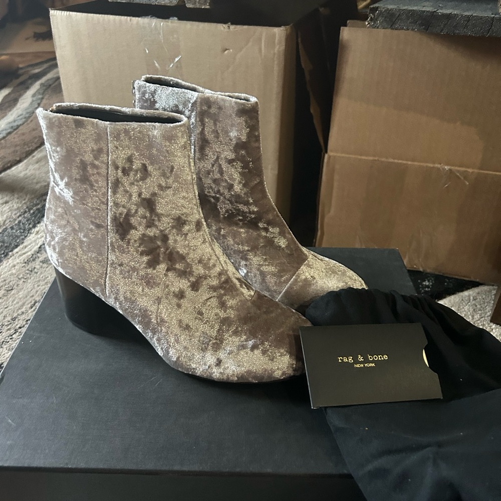 Rag & Bone Brown Ankle Boots with Sleek Design